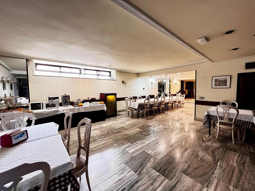 Hotel Aldaba Alameda Salamanka Zewnętrze zdjęcie